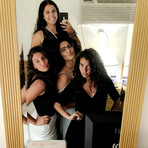 Meet your Posher, Youna - Picture 3 of 8